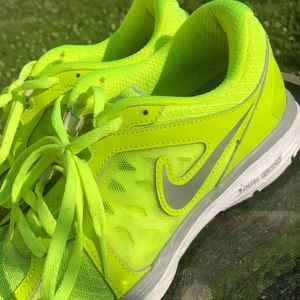 Nike | Dual Fusion Sneakers